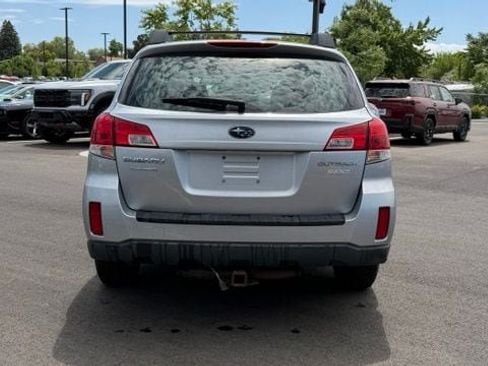 Used 2012 Subaru Outback 2.5i AWD/4WD image 4