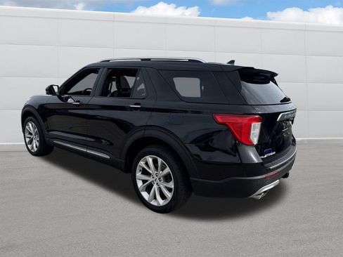 Used 2023 Ford Explorer Platinum w/ Technology Package AWD/4WD image 3