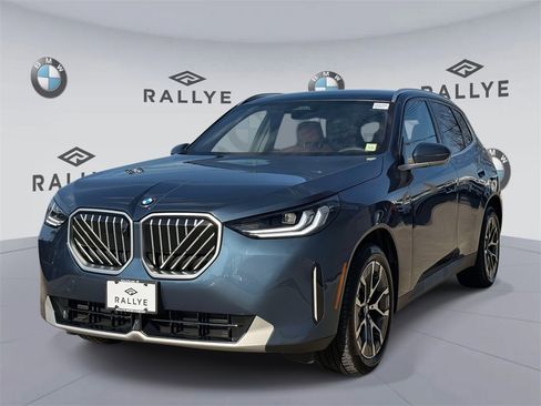 Certified 2025 BMW X3 xDrive30i w/ Premium Package image 3