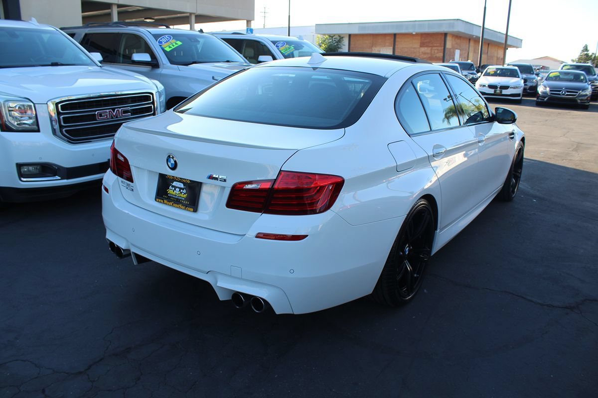 Used 2015 BMW M5 RWD image 7