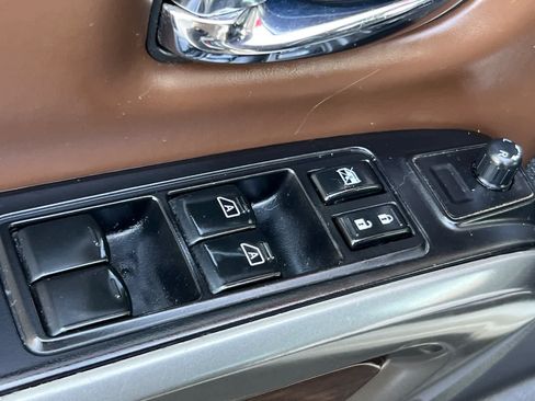 Used 2016 Nissan Titan Platinum Reserve AWD/4WD image 13