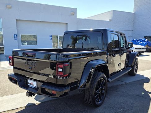 Certified 2023 Jeep Gladiator Overland image 5