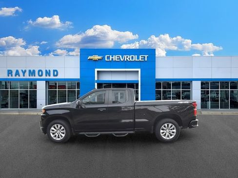 Used 2021 Chevrolet Silverado 1500 Custom w/ LPO, Dark Essentials Package AWD/4WD image 6