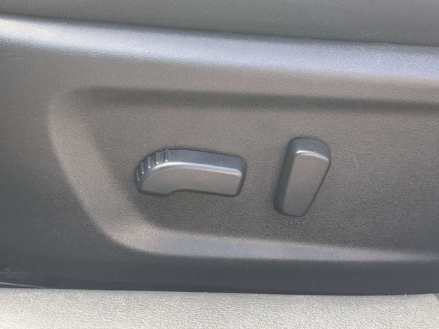 Used 2025 Nissan Altima 2.5 SV FWD image 18
