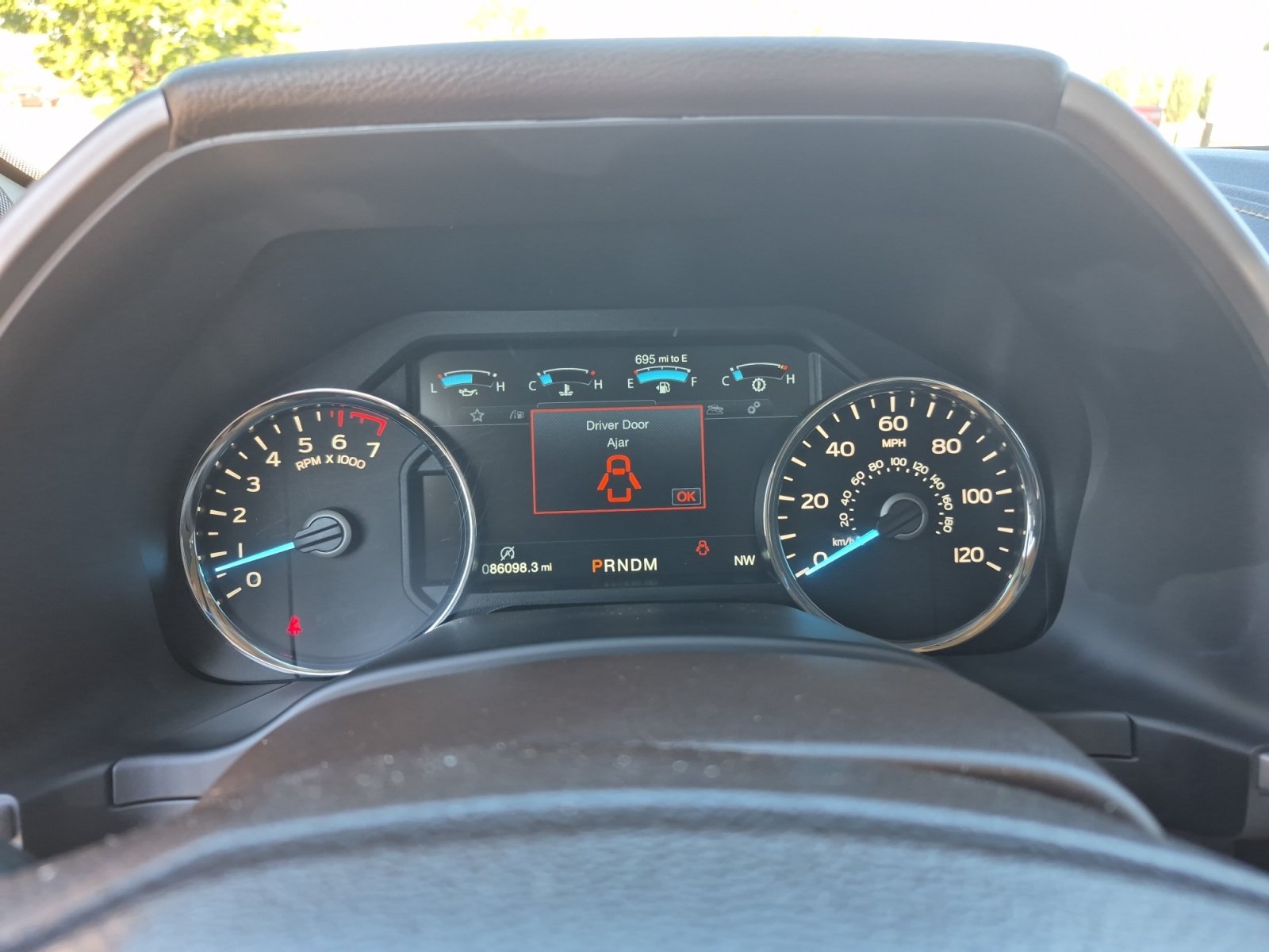 Used 2019 Ford F150 Lariat w/ Equipment Group 501A Mid AWD/4WD image 10