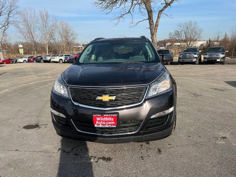 Used 2017 Chevrolet Traverse LS image 2