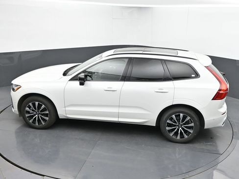 Used 2025 Volvo XC60 B5 Plus AWD/4WD image 41