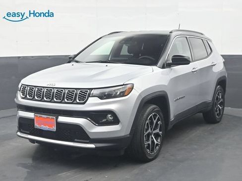 Used 2025 Jeep Compass Limited AWD/4WD image 3