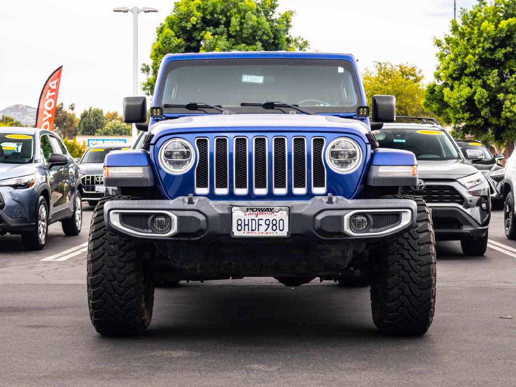 Used 2018 Jeep Wrangler Unlimited Sahara w/ LED Lighting Group AWD/4WD image 2