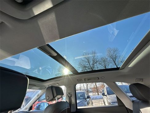 Used 2024 Audi Q5 e Premium Plus image 24