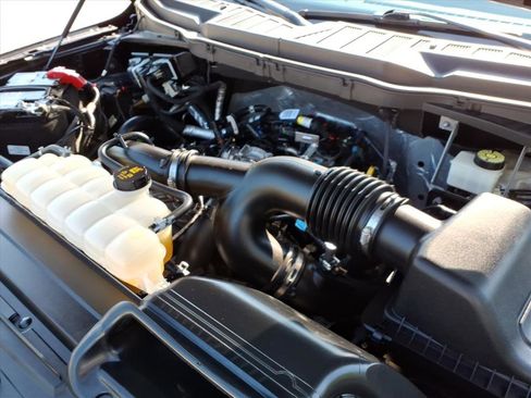 Used 2022 Ford F150 XLT w/ Equipment Group 302A High image 11