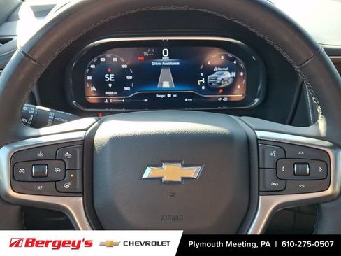 Certified 2024 Chevrolet Suburban Premier AWD/4WD image 23