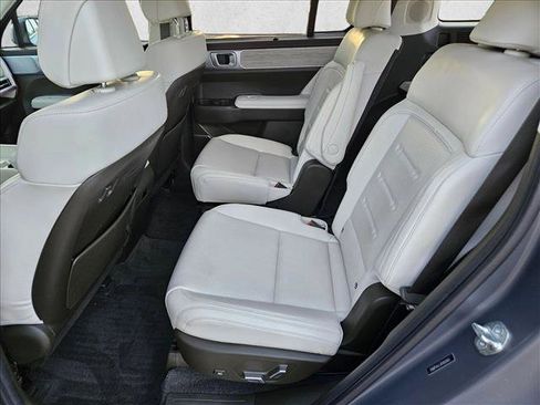 Used 2024 Hyundai Santa Fe Calligraphy FWD image 19