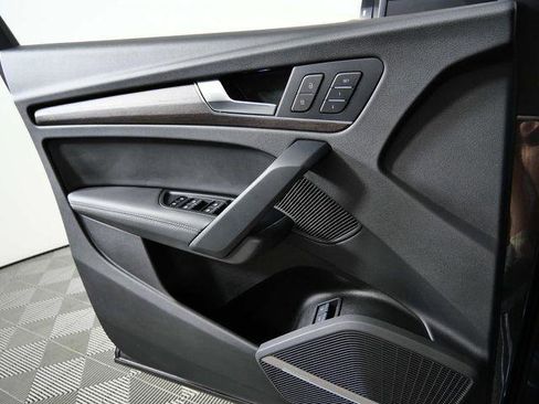 Used 2024 Audi Q5 e Premium Plus w/ Premium Plus Package image 26