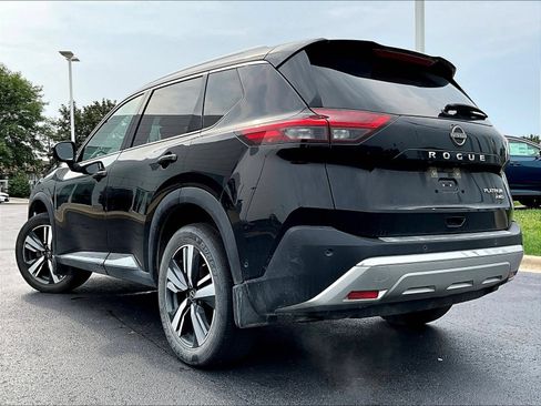 Certified 2023 Nissan Rogue Platinum w/ Platinum Premium Package AWD/4WD image 3