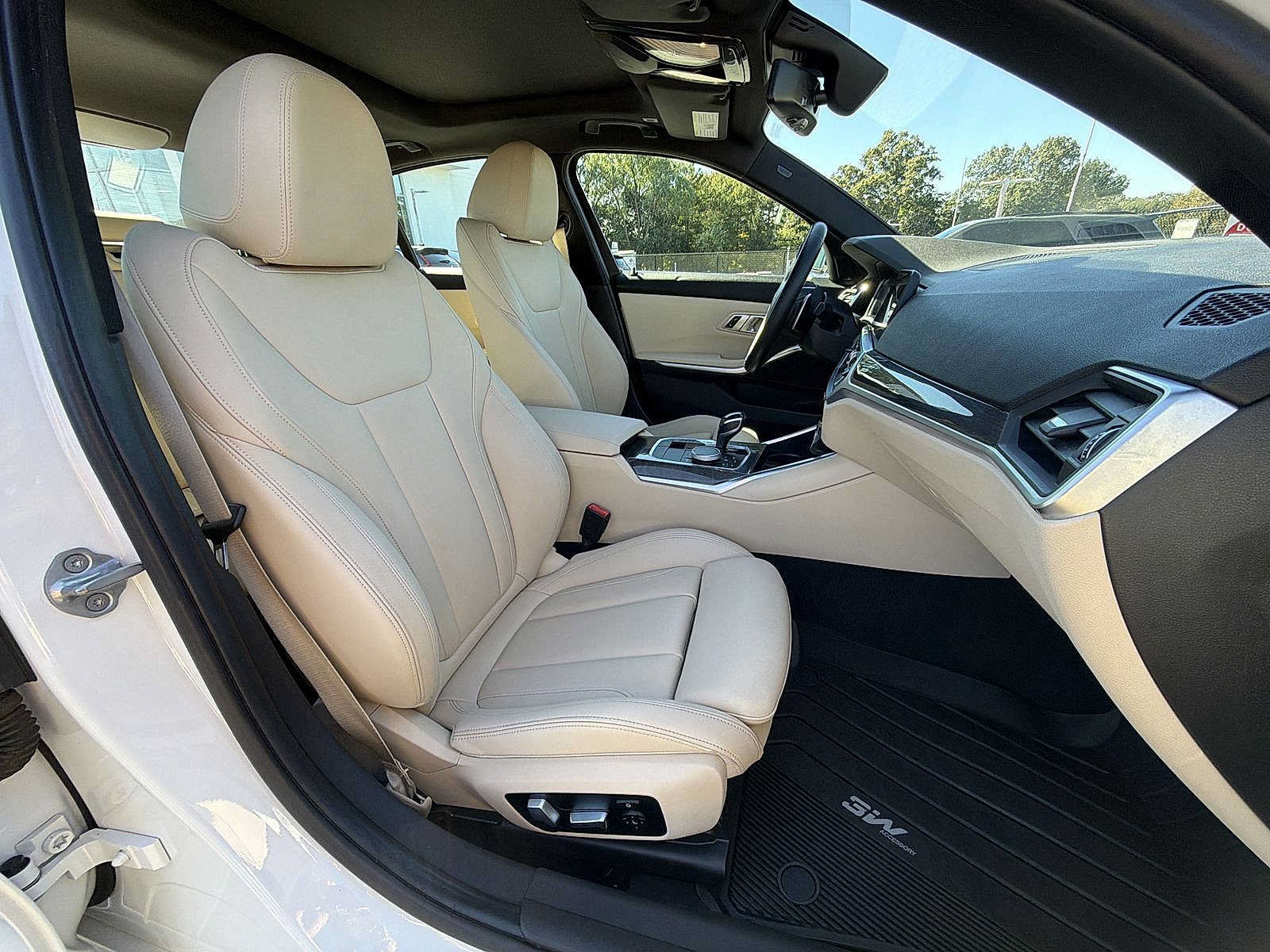 Used 2020 BMW 330i Sedan w/ Convenience Package RWD image 22