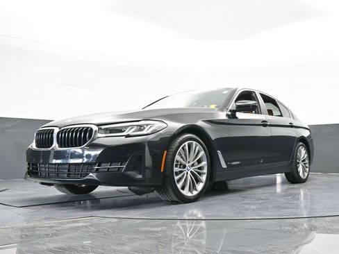 Used 2022 BMW 530i w/ Premium Package image 64