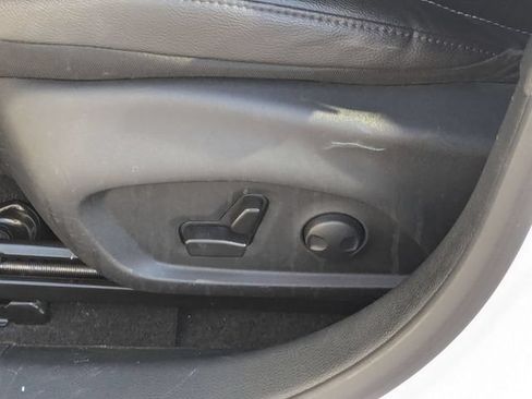 Used 2025 Jeep Compass Limited AWD/4WD image 16