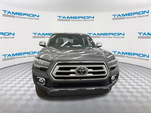 Used 2022 Toyota Tacoma Limited AWD/4WD image 8