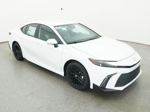 New 2026 Toyota Camry SE image 13