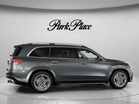 New 2026 Mercedes-Benz GLS 450 4MATIC image 26