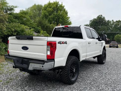 Used 2017 Ford F250 Lariat w/ Lariat Ultimate Package AWD/4WD image 8