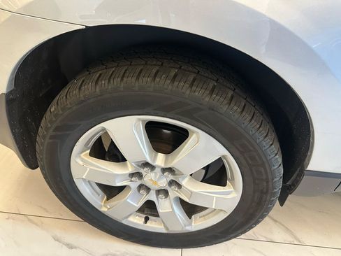 Used 2017 Chevrolet Traverse LT w/ Style and Technology Package FWD image 20