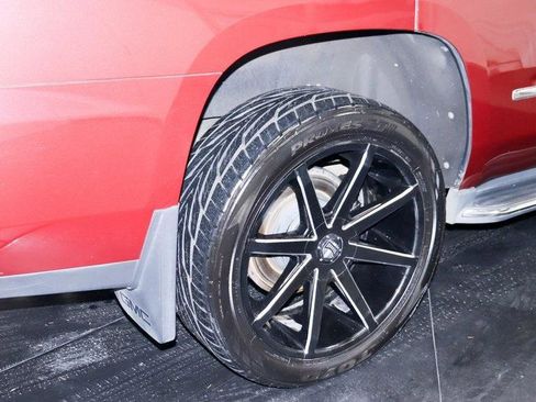 Used 2016 GMC Yukon Denali w/ Open Road Package image 12