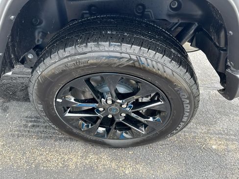 Used 2025 Jeep Wrangler Sahara w/ Safety Group image 13