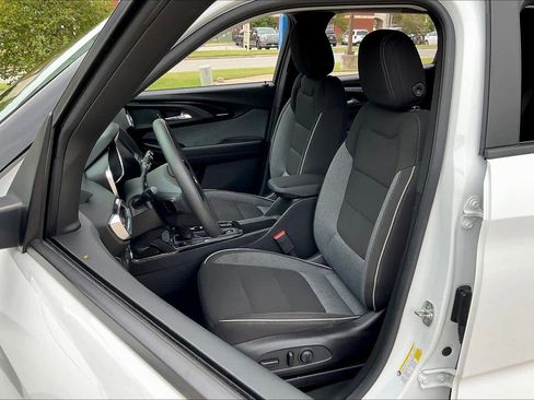 Used 2022 Chevrolet TrailBlazer LT image 7