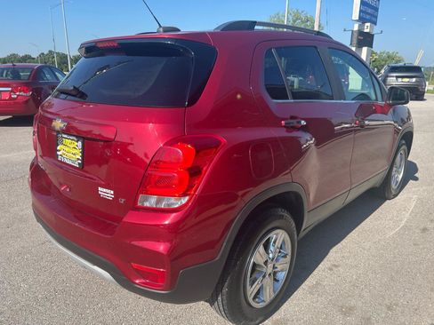 Used 2019 Chevrolet Trax LT w/ LT Convenience Package AWD/4WD image 5