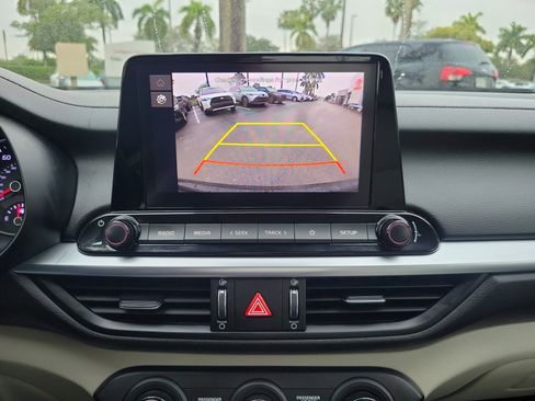 Used 2023 Kia Forte LXS image 22