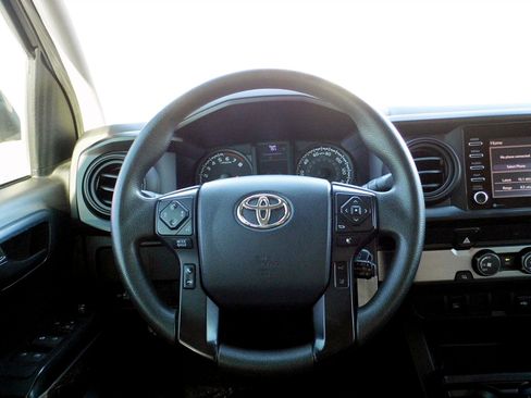 Used 2020 Toyota Tacoma SR image 12