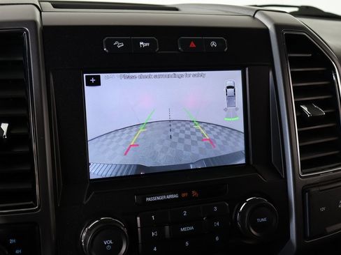 Used 2019 Ford F150 XLT w/ Equipment Group 302A Luxury image 6