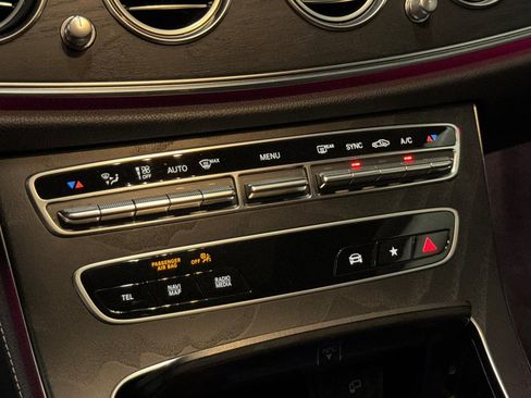 Used 2022 Mercedes-Benz E 350 Sedan image 19