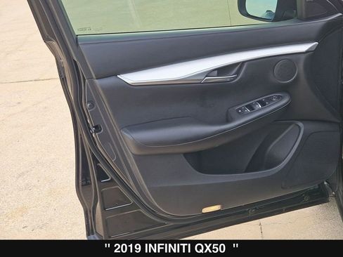 Used 2019 INFINITI QX50 Essential w/ Protection Package image 13