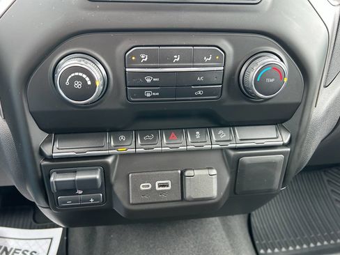 Used 2021 Chevrolet Silverado 1500 Custom Trail Boss w/ Safety Confidence Package image 16