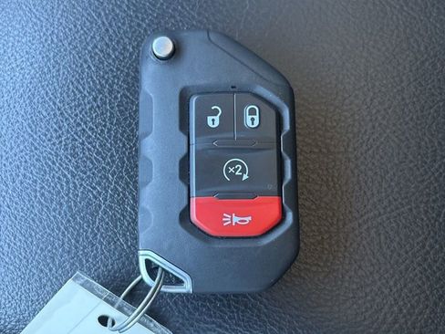 Used 2024 Jeep Wrangler Sport S image 34