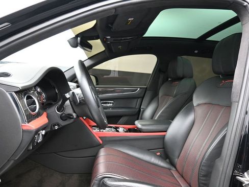 Used 2020 Bentley Bentayga image 10