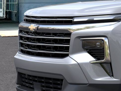 New 2027 Chevrolet Traverse LT w/ LPO, Floor Liner Package FWD image 13