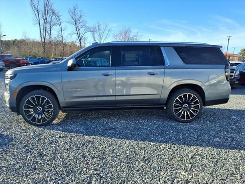 New 2026 Chevrolet Suburban High Country image 31