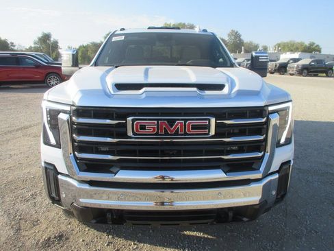 New 2026 GMC Sierra 2500 SLT w/ SLT Premium Package image 12
