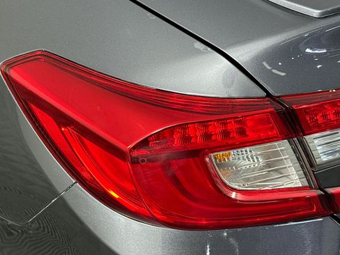 Used 2020 Honda Accord Sport image 39