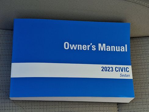 Certified 2023 Honda Civic EX image 28