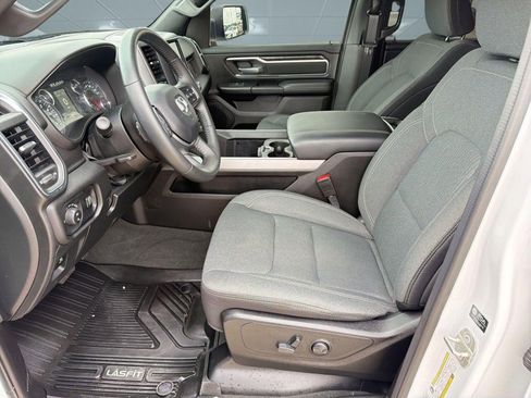 Used 2024 RAM 1500 Lone Star AWD/4WD image 5