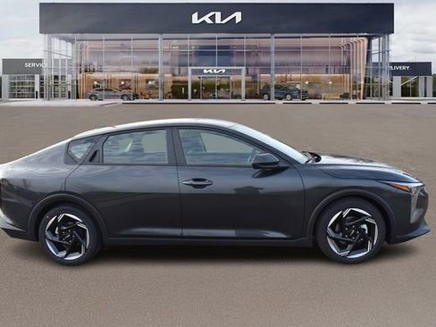 New 2026 Kia K4 EX image 2