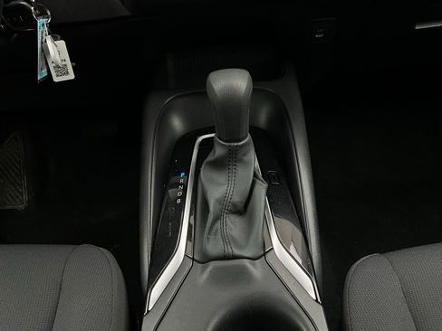 Used 2025 Toyota Corolla LE image 22