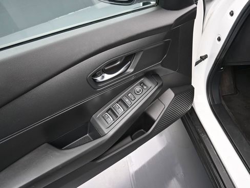 Used 2023 Honda Accord LX image 19