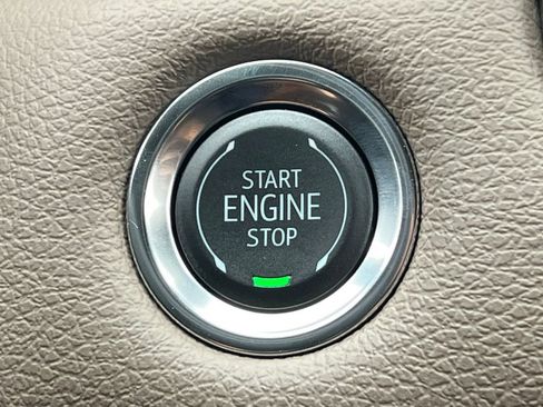 New 2026 GMC Canyon Denali AWD/4WD image 40