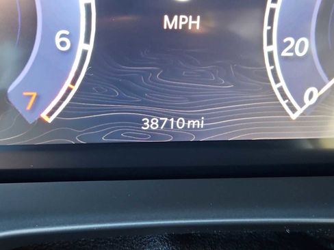 Used 2022 Jeep Grand Cherokee Overland w/ Luxury Tech Group IV image 13